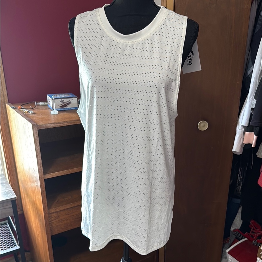 White Sleeveless Muscle Tee